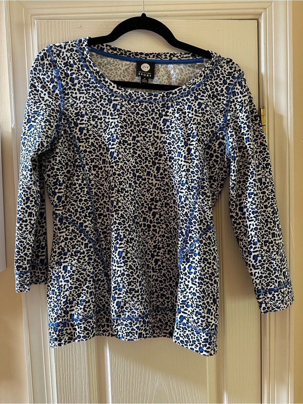 Jones New York Blue and White Leopard-Print Long Sleeve Tee